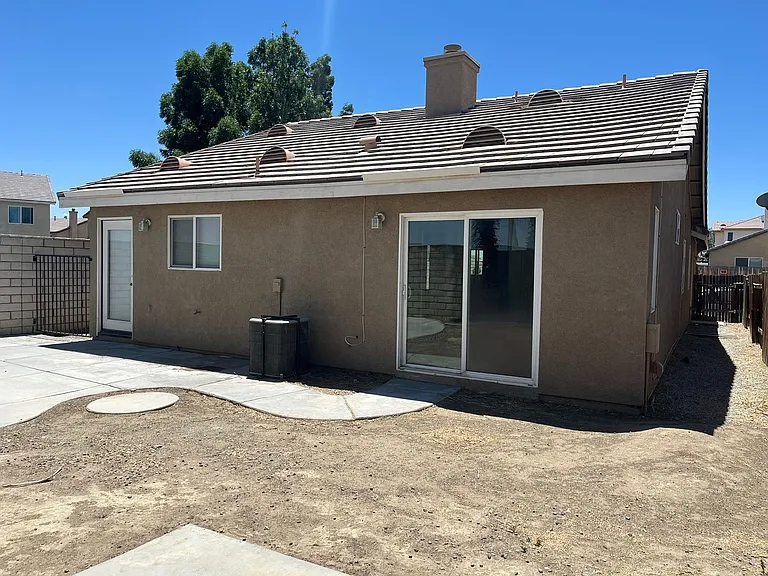 13892 Summer Wind St — Photo 11
