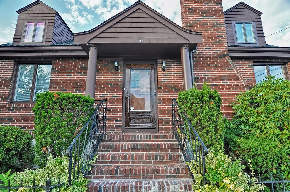 86 Fowler Avenue — Photo 3