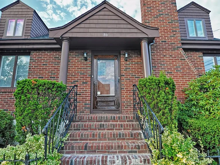 86 Fowler Ave — Photo 3