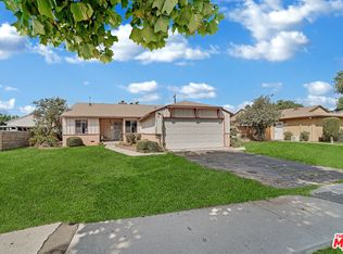 10407 Langdon Ave, Mission Hills, CA 91345