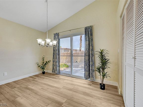 4th image of 1632 N Torrey Pines Dr Unit 101