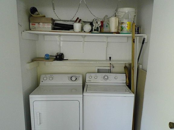 4th image of 701 Northlake Dr Unit 701