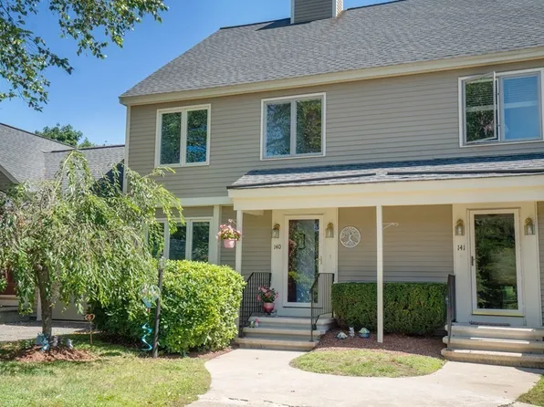 140 Brickett Hill Cir, Haverhill, MA 01830