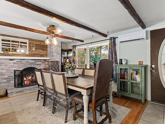 4th image of 34 Rainbow Ln