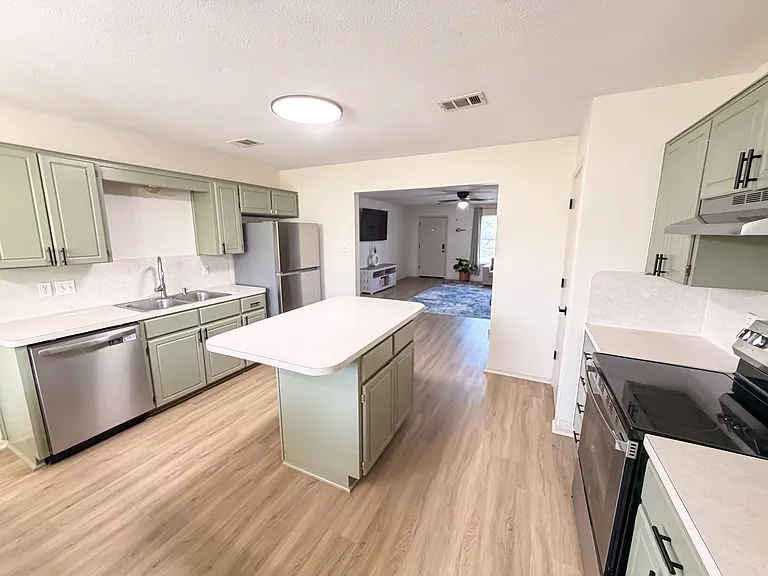 4205 Waterproof Dr — Photo 7