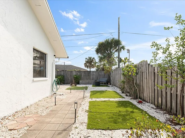 1332 Granada Blvd — Photo 36