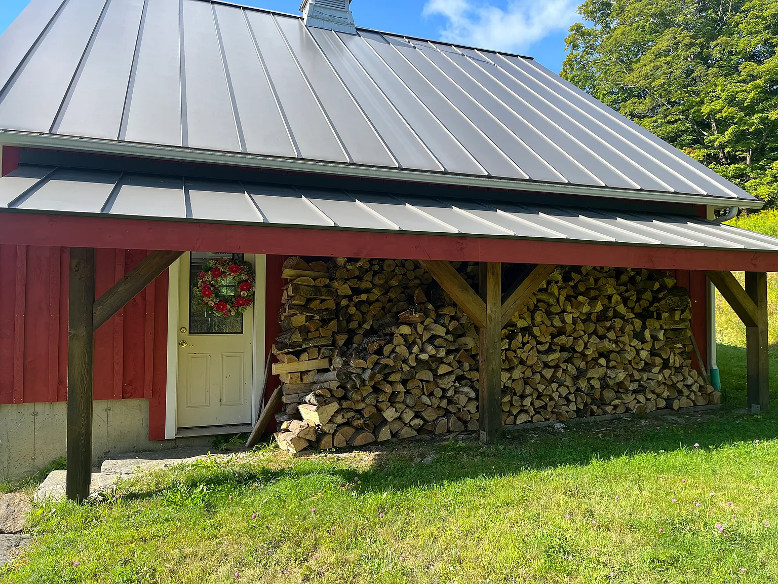 3 bed, 2.5 bath, 4000 sqft, $5,500 — Photo 3