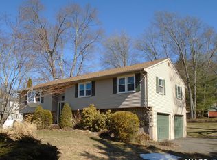 335 Grissom Rd, Manchester, CT 06042