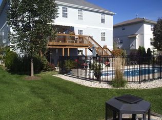 8029 Connor Dr, Long Grove, IL 60047