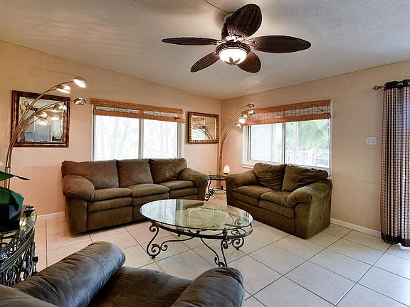 2nd image of 298 S Coconut Palm Blvd
