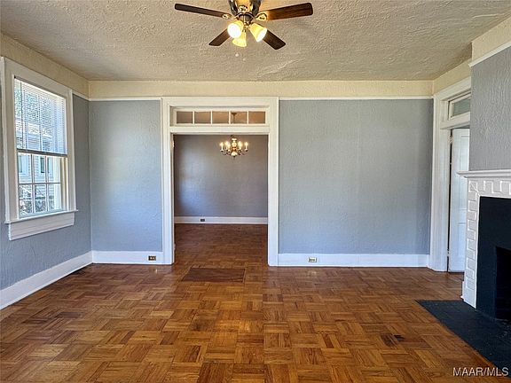 4th image of 1814 Winona Ave