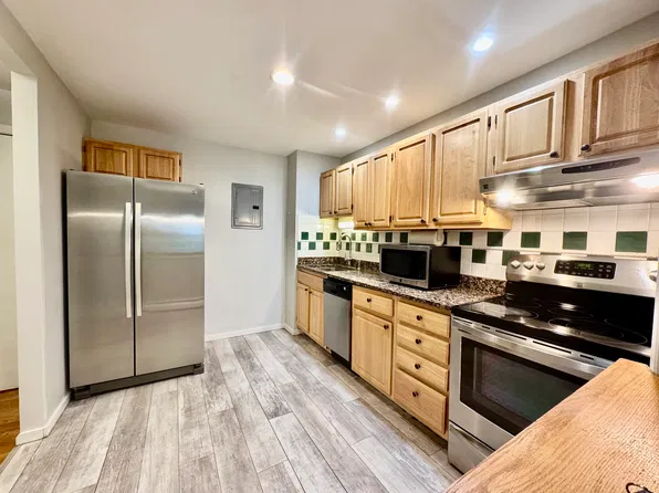 10 Linda Ln APT 4-8, Dorchester, MA 02125