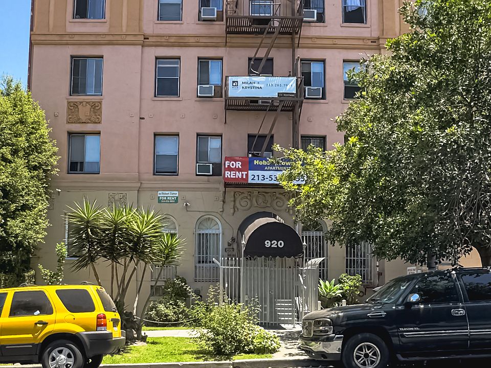 1st image of 920 S Hobart Blvd APT 302