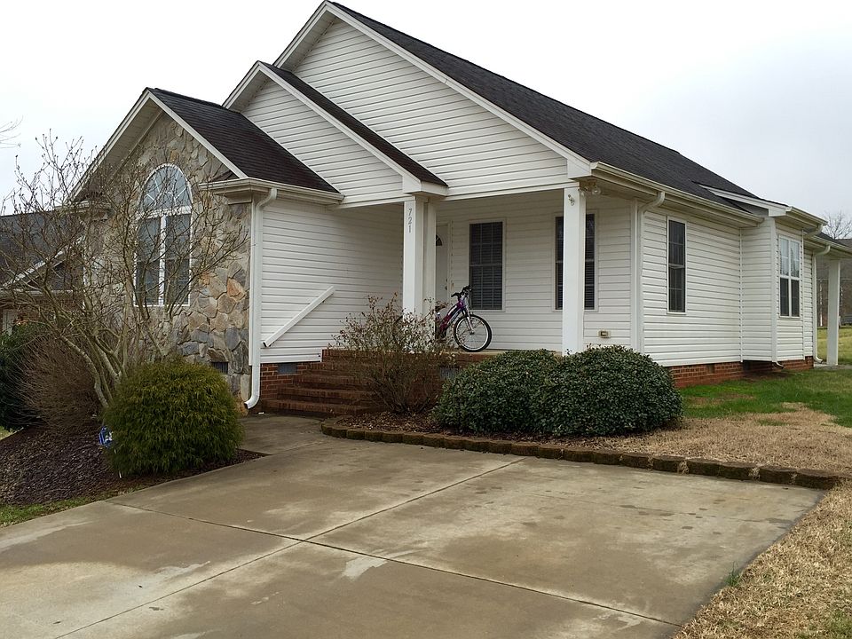 1st image of 721 Aspenwood Dr