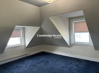 122 Inman St #3T, Cambridge, MA 02139