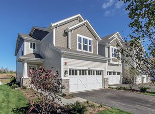 520 Pershing Ct, Inverness, IL 60010