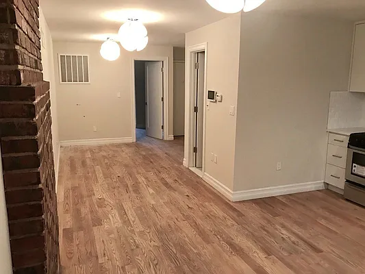 Rented by Nooklyn NYC LLC | media 12