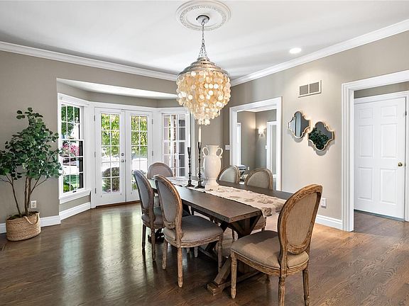 5th image of 27 Flynn Forest Ln