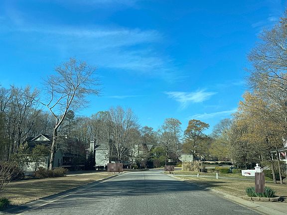 4th image of 422 Cotton Mill Dr