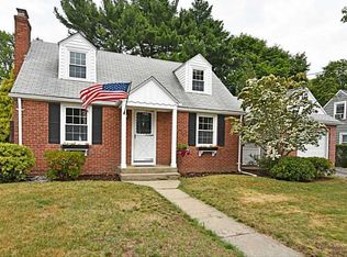 18 Mystic Dr, Warwick, RI 02889