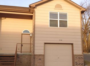 1132 Country Club Ln, Junction City, KS 66441