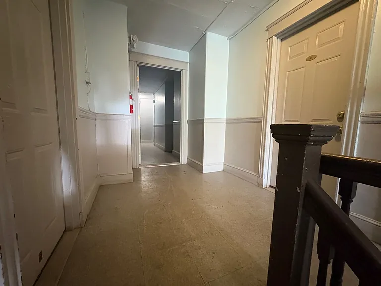 80 Grant St #9 — Photo 10