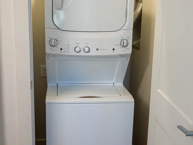 In-Unit Washer & Dryer