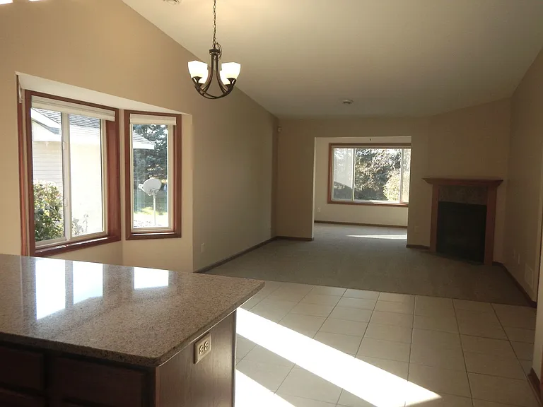 786 Plum Tree Ln — Photo 7