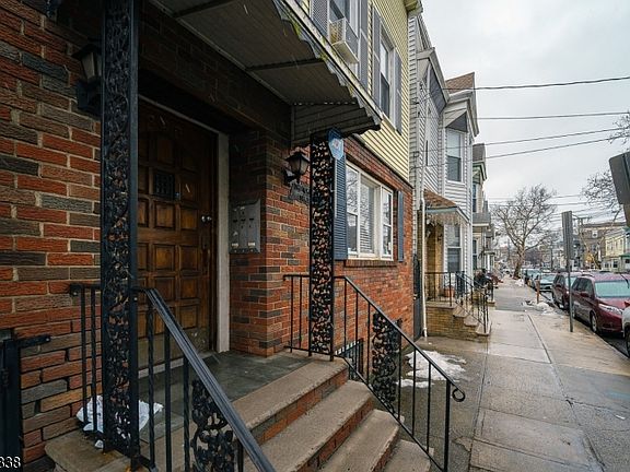 2nd image of 390 Lafayette St