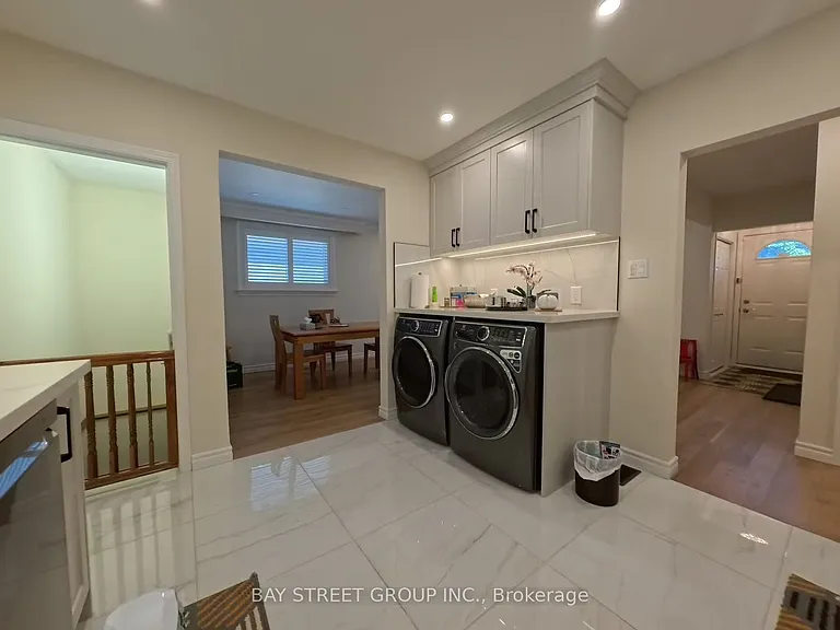 402 Osiris Dr — Photo 10