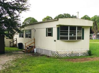 2263 Carlisle Ln, North Fort Myers, FL 33917