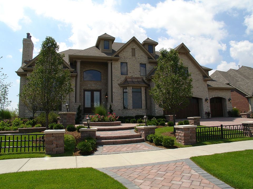 1st image of 4444 White Ash Ln
