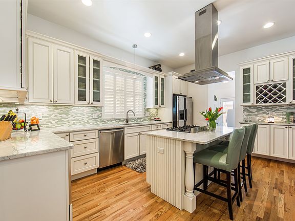 5th image of 1548 N Gaylord St