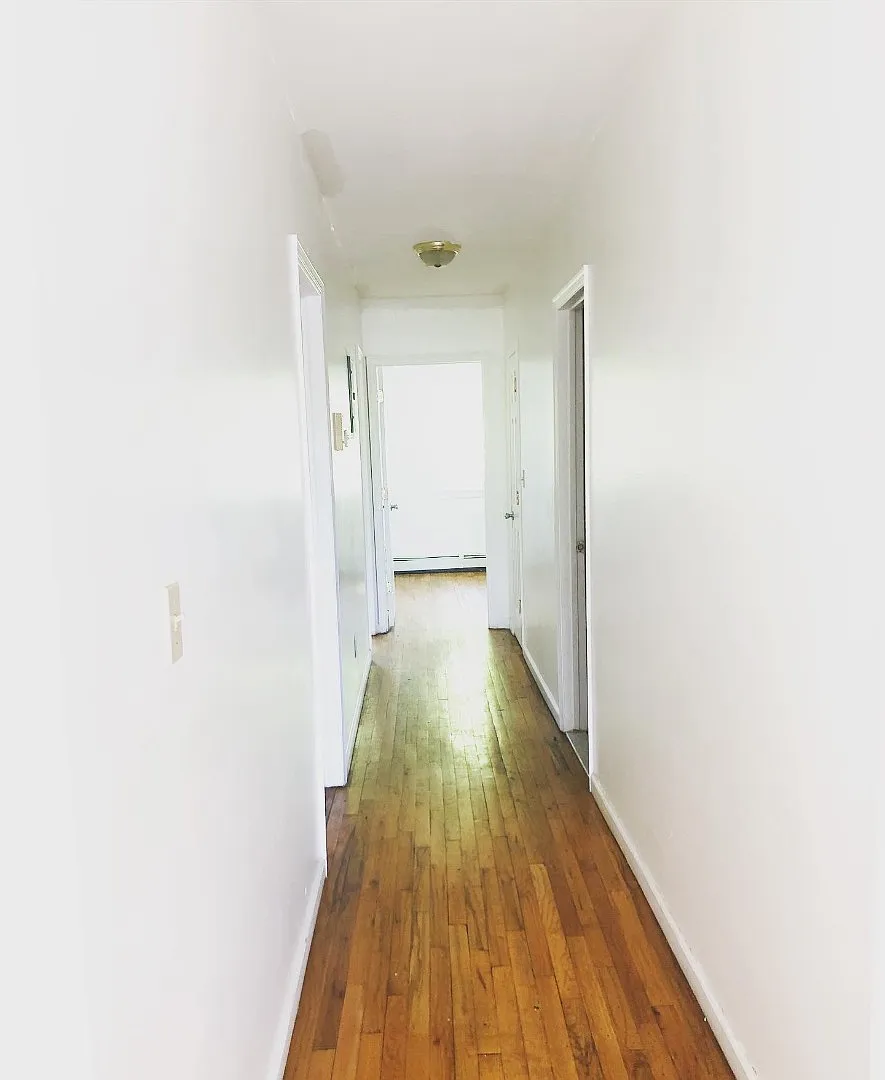 Building Photo - 4334 Baychester Ave #3