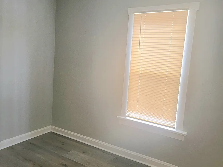 11415 S Throop St — Photo 5