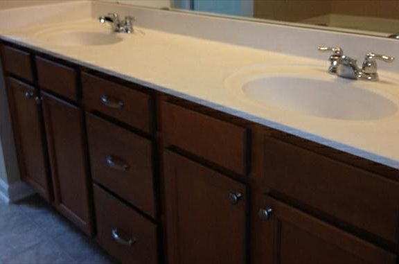 Fairfax - Owner's Bathroom