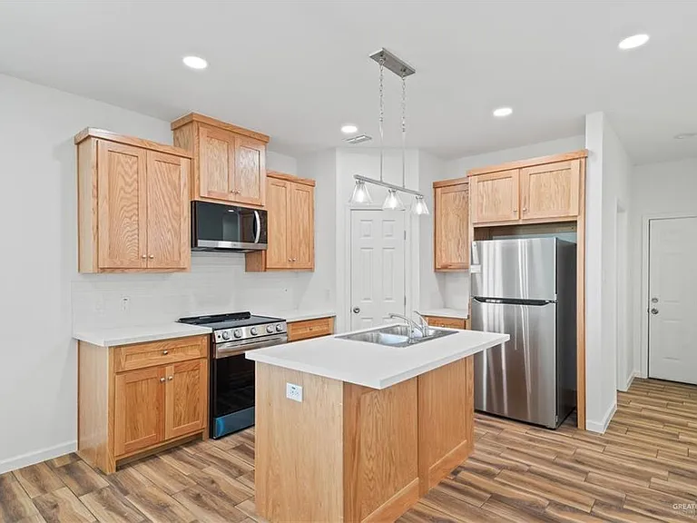 2104 E San Andrea St #4 — Photo 21