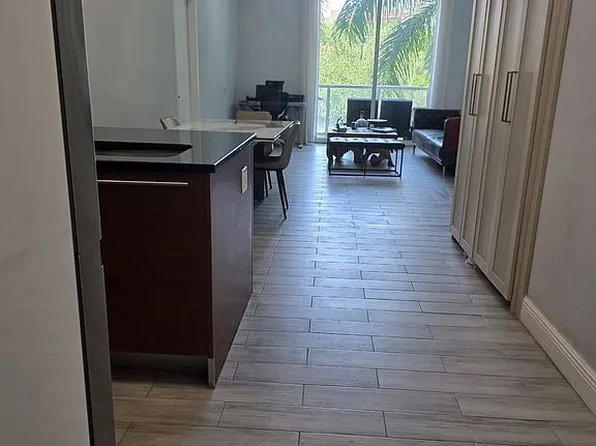 1900 N Bayshore Dr APT 512, Miami, FL 33132