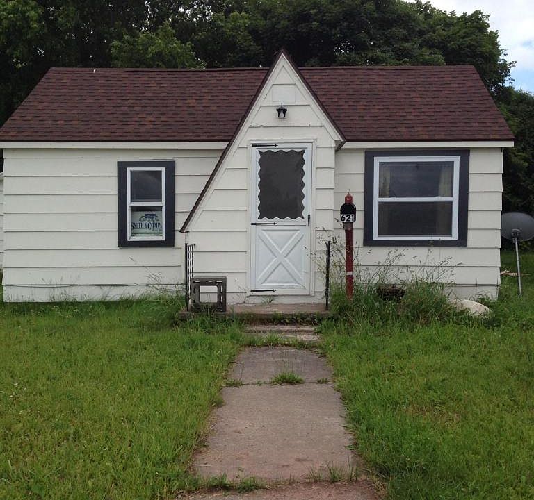 1st image of 621 Peck St