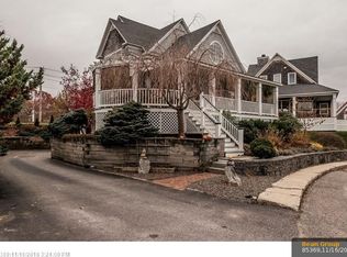 28 Willow Ln, Portland, ME 04102