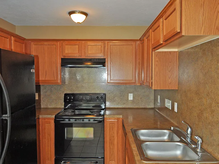 21459 W Wallis Dr #B — Photo 5