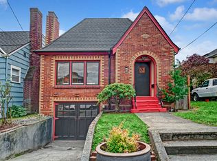 943 N 82nd St, Seattle, WA 98103