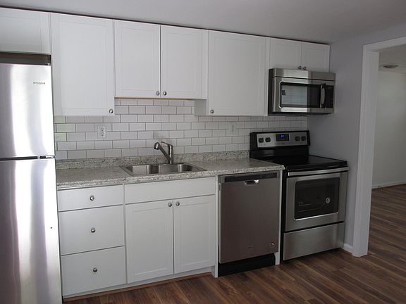 5th image of 4190 Bluebird Ln