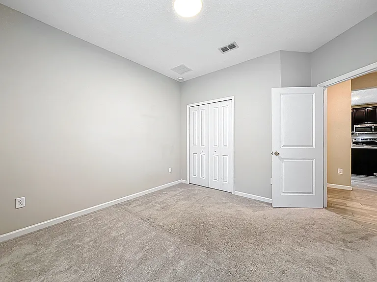 9504 Lovage Ln — Photo 29