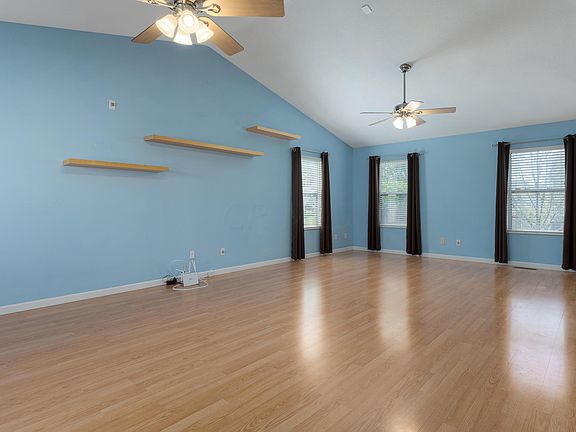 5th image of 7745 Brunfield Dr