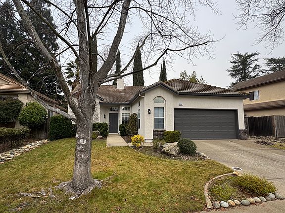 2nd image of 116 Elkins Cir