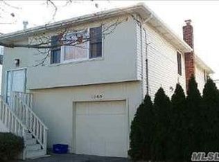 1945 Park St, Atlantic Beach, NY 11509