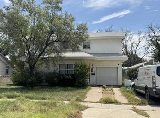 910 N Edwards St, Carlsbad, NM 88220
