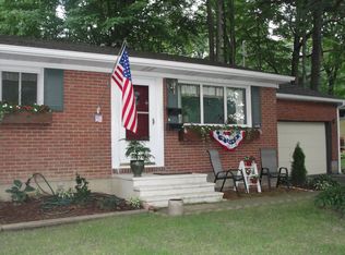 445 Cathy Dr, Munroe Falls, OH 44262