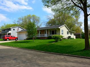 108 Glenn Rd, Albert Lea, MN 56007